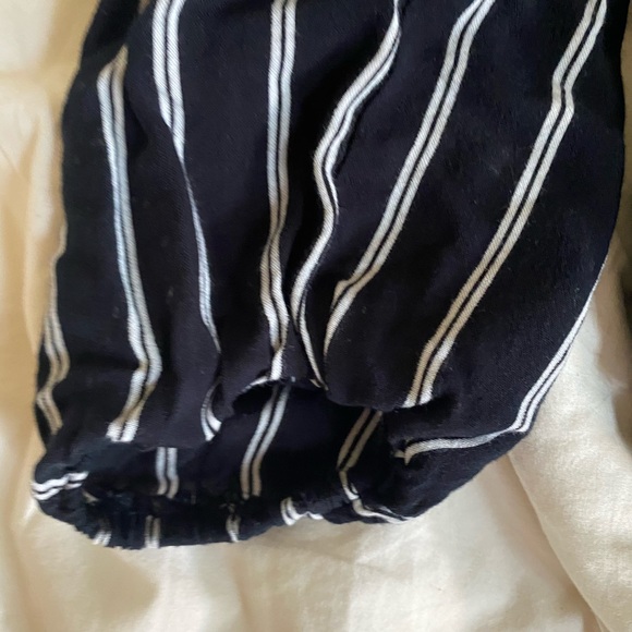 Brandy Melville Off the Shoulder Blouse - Picture 3 of 5